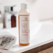 Pflegeshampoo mit Kiefernholz-Extrakt